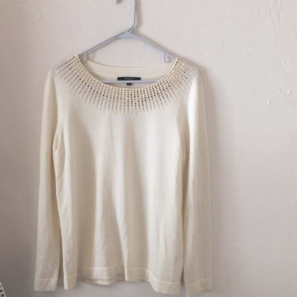 Alex Marie Sweaters Crew & Scoop Necks as L